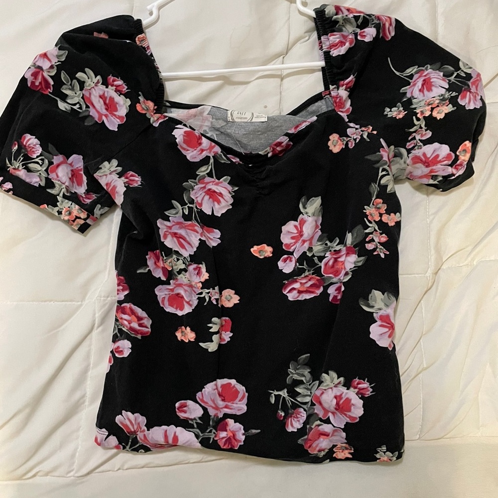 Floral top